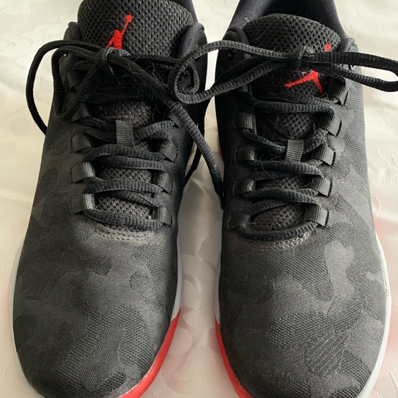 Air Jordan 11 black youth size 6 authentic - Picture 2 of 10